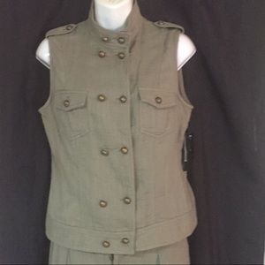 - military sleeveless linen top/vest